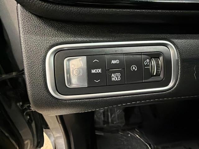 2025 Buick Enclave 4dr Avenir