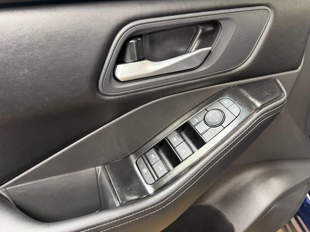 2025 Nissan Rogue AWD SV