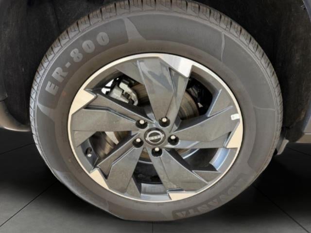 2025 Nissan Rogue AWD SV