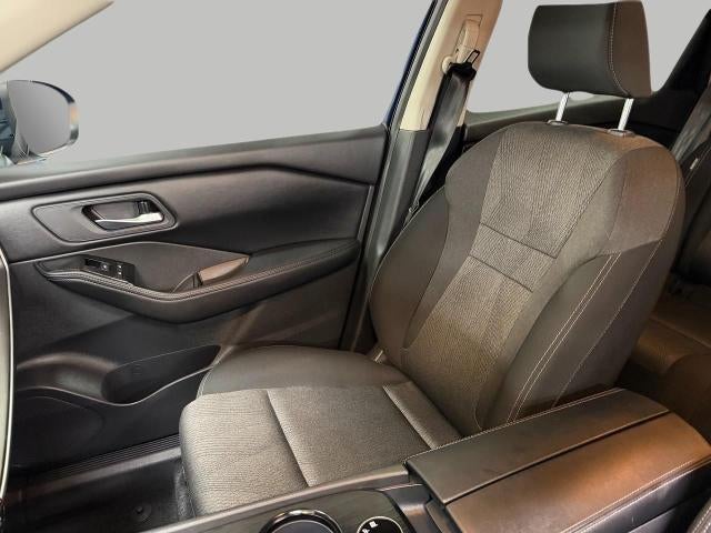 2025 Nissan Rogue AWD SV