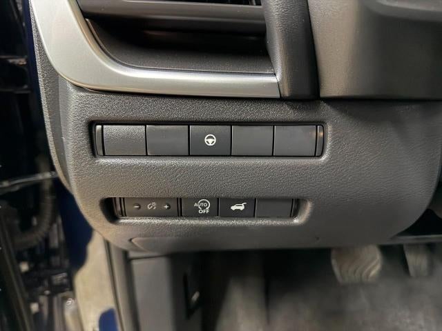 2025 Nissan Rogue AWD SV