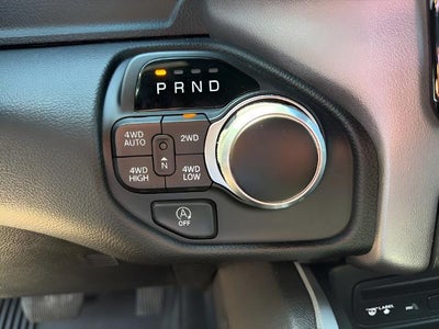 2019 RAM 1500 Big Horn/Lone Star Crew Cab 4x4 5'7" Box