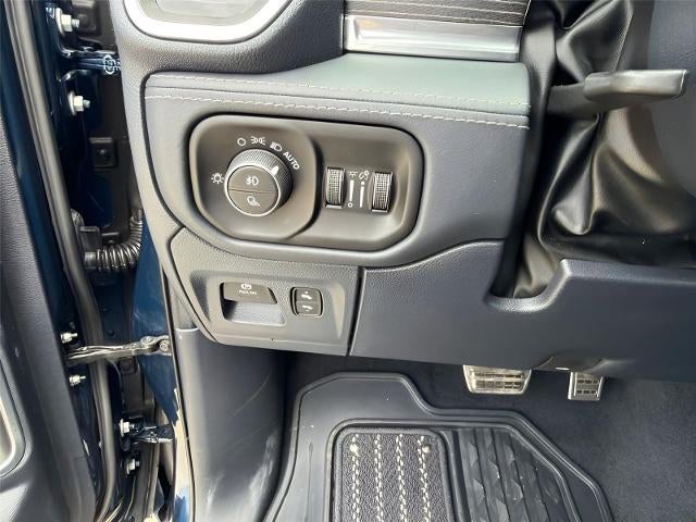 2023 RAM 1500 Base