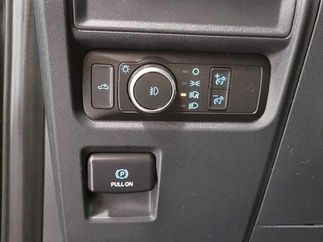 2022 Ford F-150 XL 4WD SuperCrew 5.5' Box