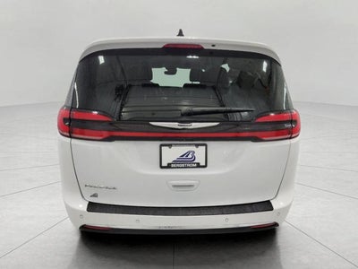 2024 Chrysler Pacifica Touring L FWD