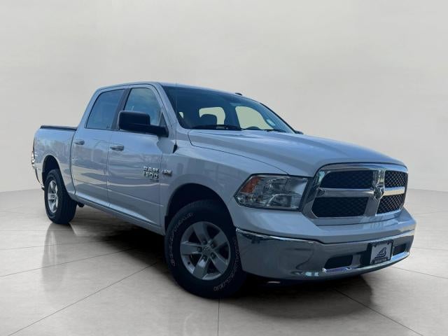 2019 RAM 1500 Classic CREW CAB