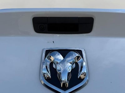 2019 RAM 1500 Classic CREW CAB