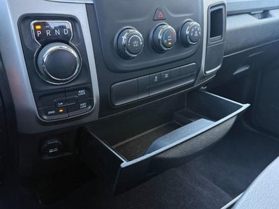 2019 RAM 1500 Classic CREW CAB