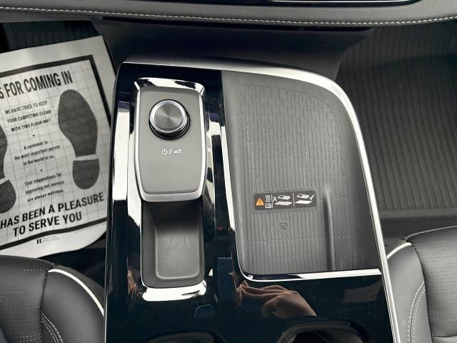 2025 Buick Enclave 4dr Sport Touring