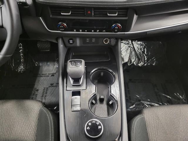 2025 Nissan Rogue AWD SV