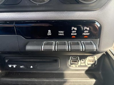 2019 RAM 1500 Big Horn/Lone Star Crew Cab 4x4 5'7" Box