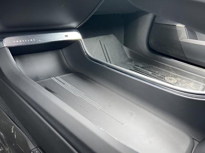 2025 Cadillac LYRIQ Luxury 3