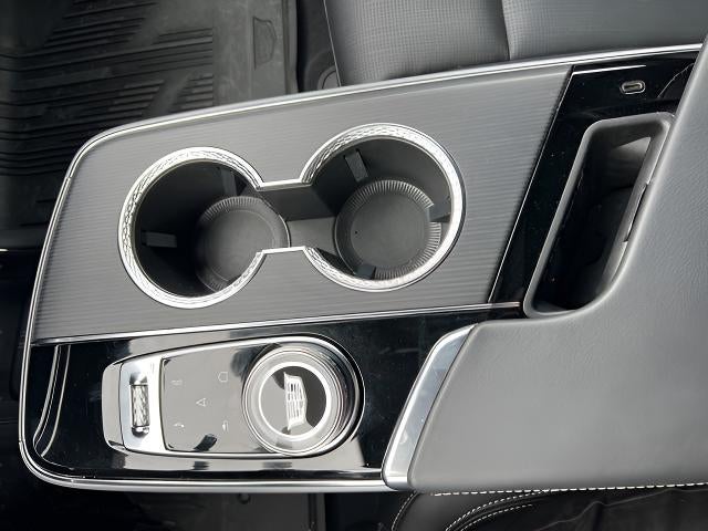 2025 Cadillac LYRIQ Luxury 3