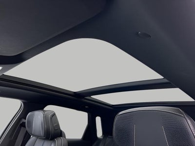 2025 Cadillac LYRIQ Luxury 3