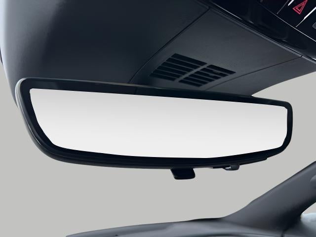 2025 Cadillac LYRIQ Luxury 3