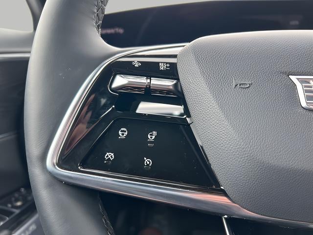 2025 Cadillac LYRIQ Luxury 3