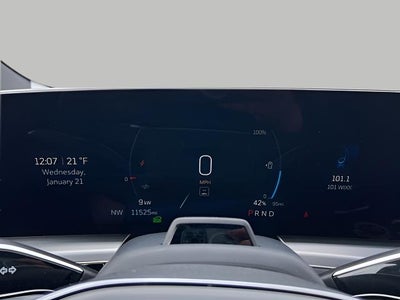 2025 Cadillac LYRIQ Luxury 3