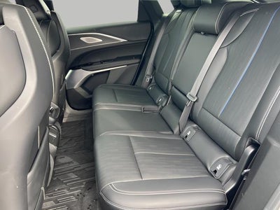 2025 Cadillac LYRIQ Luxury 3