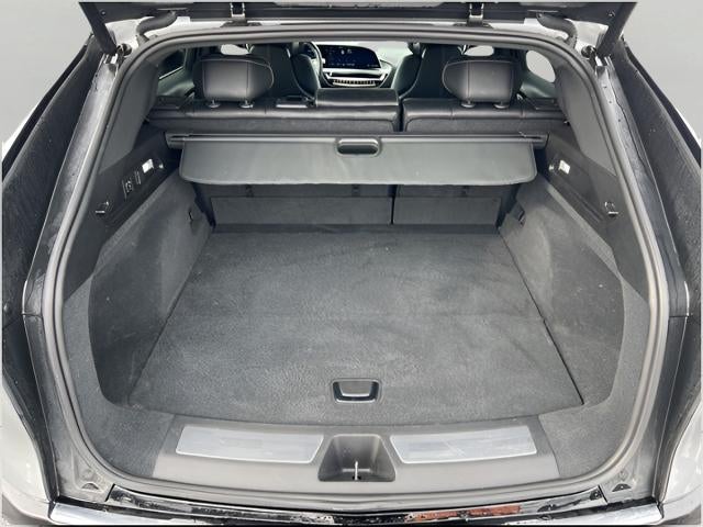 2025 Cadillac LYRIQ Luxury 3