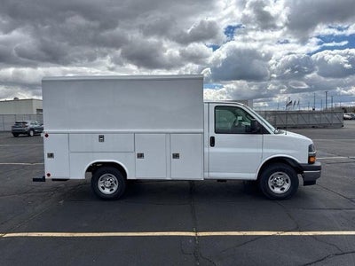 2026 Chevrolet Express Cutaway 3500 Base