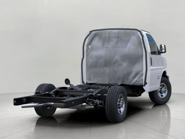 2025 Chevrolet Express Cutaway 3500 Base