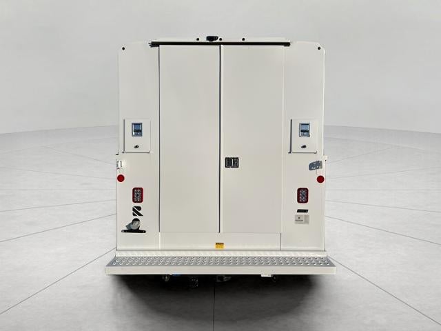 2025 Chevrolet Express Cutaway 3500 Base