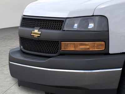 2025 Chevrolet Express Cutaway 3500 Base