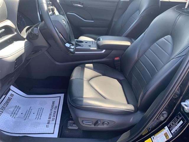 2021 Toyota Highlander Hybrid XLE