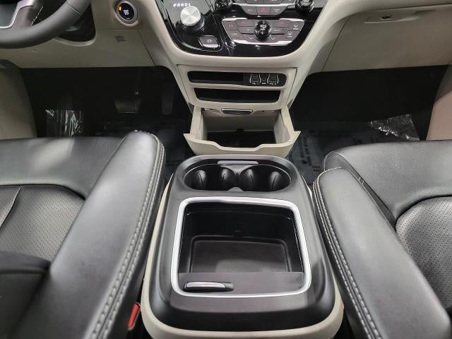 2024 Chrysler Pacifica Touring L FWD