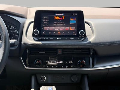 2021 Nissan Rogue FWD SV