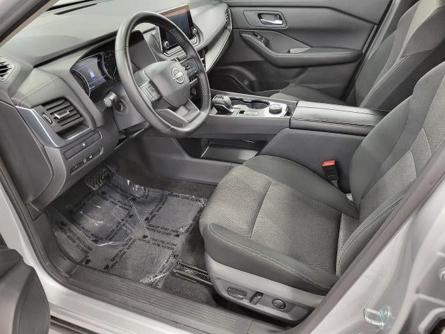 2025 Nissan Rogue AWD SV