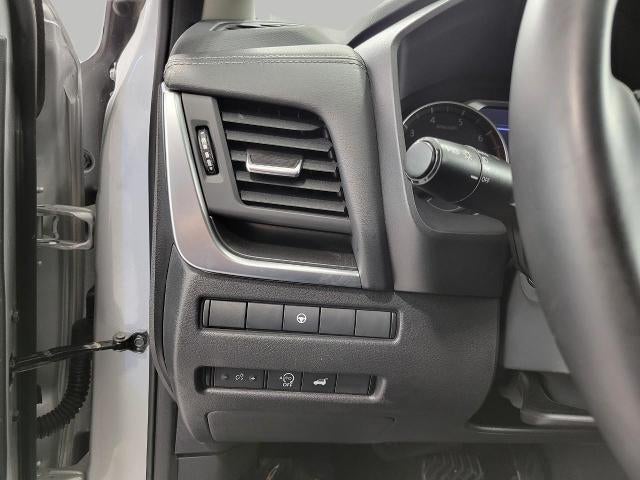 2025 Nissan Rogue AWD SV