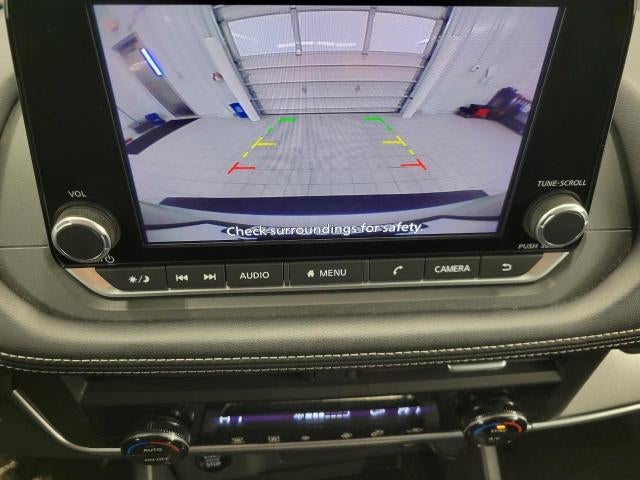 2025 Nissan Rogue AWD SV