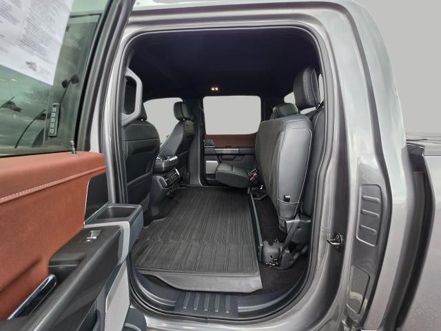 2022 Ford F-150 LARIAT 4WD SuperCrew 5.5' Box