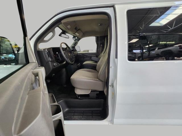 2025 Chevrolet Express Passenger 3500 RWD 3500 155 LT **15-PASSENGER SEATING**CRUSIE CONTROL**REMOTE KEYLESS ENTRY**