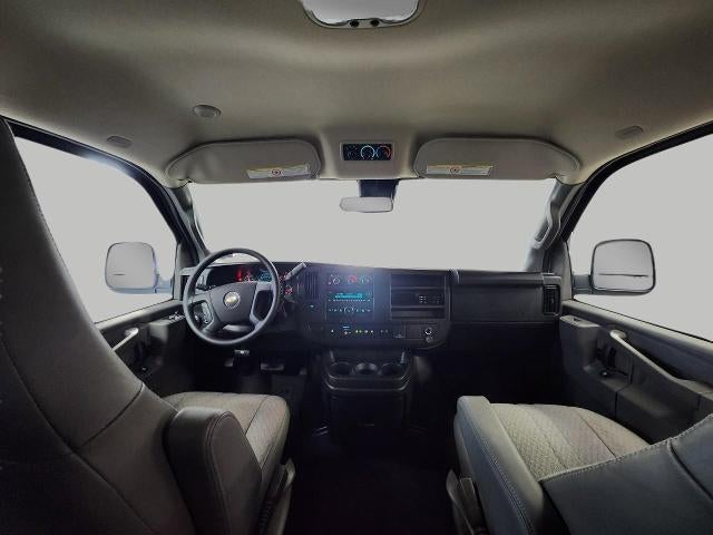 2025 Chevrolet Express Passenger 3500 RWD 3500 155 LT **15-PASSENGER SEATING**CRUSIE CONTROL**REMOTE KEYLESS ENTRY**