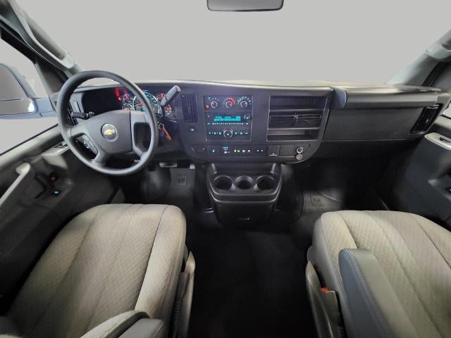 2025 Chevrolet Express Passenger 3500 RWD 3500 155 LT **15-PASSENGER SEATING**CRUSIE CONTROL**REMOTE KEYLESS ENTRY**