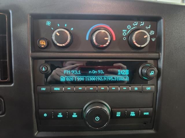 2025 Chevrolet Express Passenger 3500 RWD 3500 155 LT **15-PASSENGER SEATING**CRUSIE CONTROL**REMOTE KEYLESS ENTRY**