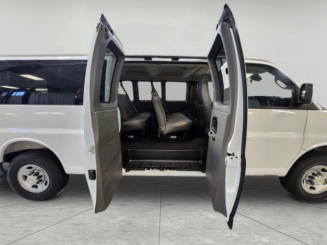 2025 Chevrolet Express Passenger 3500 RWD 3500 155 LT **15-PASSENGER SEATING**CRUSIE CONTROL**REMOTE KEYLESS ENTRY**