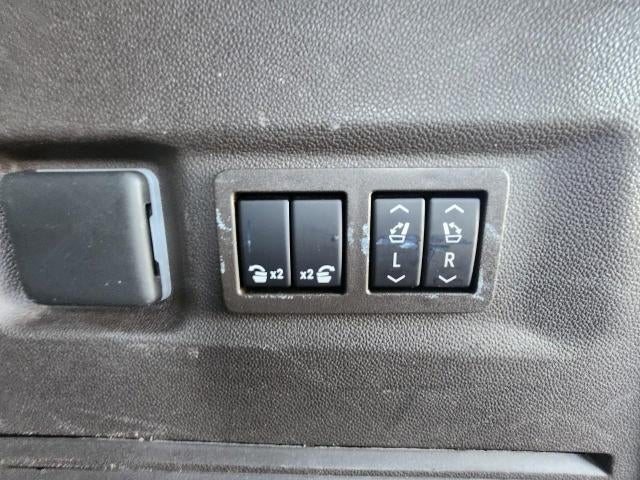 2021 GMC Yukon XL 4WD 4DR DENALI **HEATED FRONT & REAR SEATS**HD SURROUND VISION**ADAPTIVE CRUISE CONTROL**