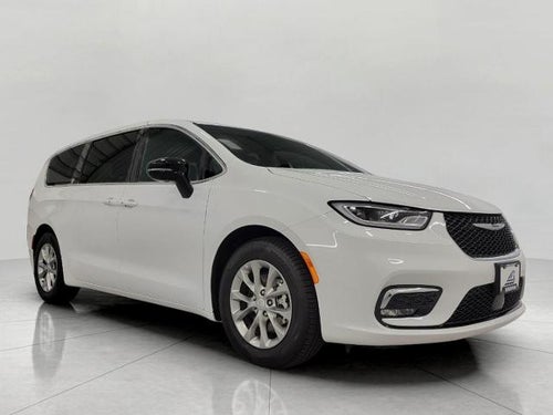2026 Chrysler Pacifica Limited FWD