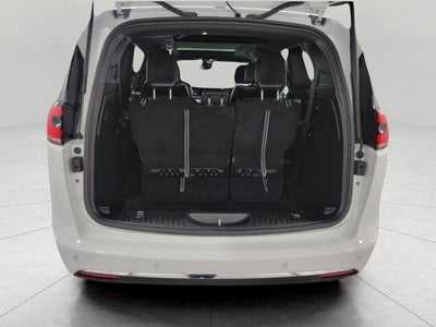 2026 Chrysler Pacifica Limited FWD
