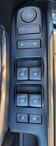 2017 Chevrolet Silverado 1500 4WD Crew Cab 143.5 LT w/2LT