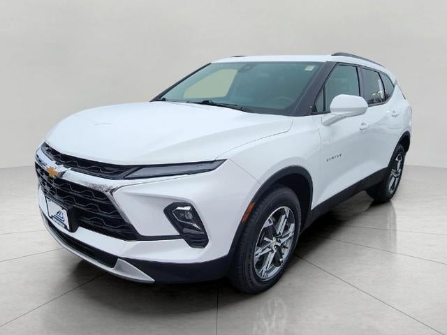 2024 Chevrolet Blazer AWD 4DR LT W/2LT **HEATED FRONT SEATS**APPLE CARPLAY/ ANDROID AUTO**REMOTE KEYLESS ENTRY**