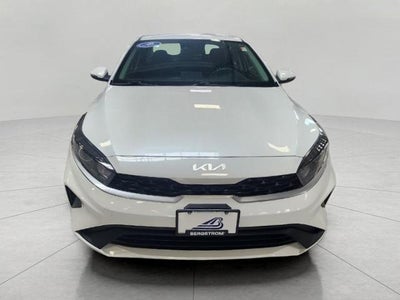 2024 Kia Forte LXS IVT **REMOTE KEYLESS ENTRY**BLIND SPOT COLLISION AVOIDANCE ASSIST**HEATED SIDE MIRRORS**