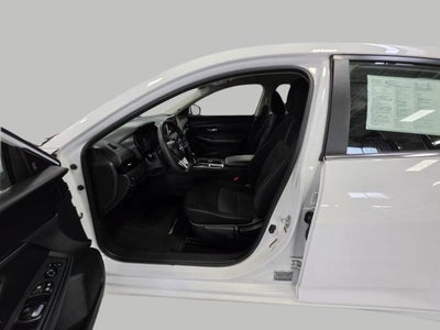 2025 Nissan Sentra SV CVT