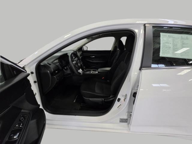 2025 Nissan Sentra SV CVT