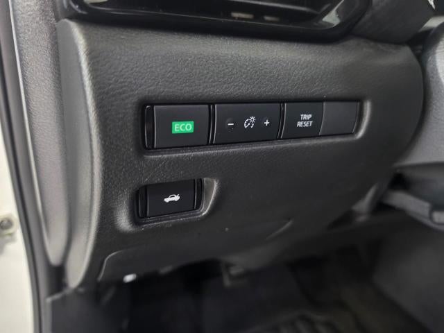 2025 Nissan Sentra SV CVT