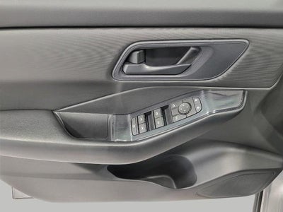 2024 Nissan Rogue AWD S **APPLE CARPLAY/ANDROID AUTO**REMOTE KEYLESS ENTRY**AUTOMATIC EMERGENCY BRAKING**