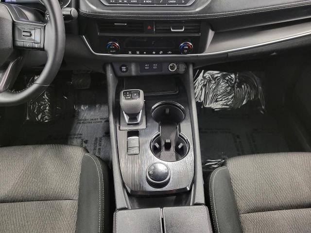 2025 Nissan Rogue AWD SV